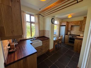 Photo 8- click for photo gallery